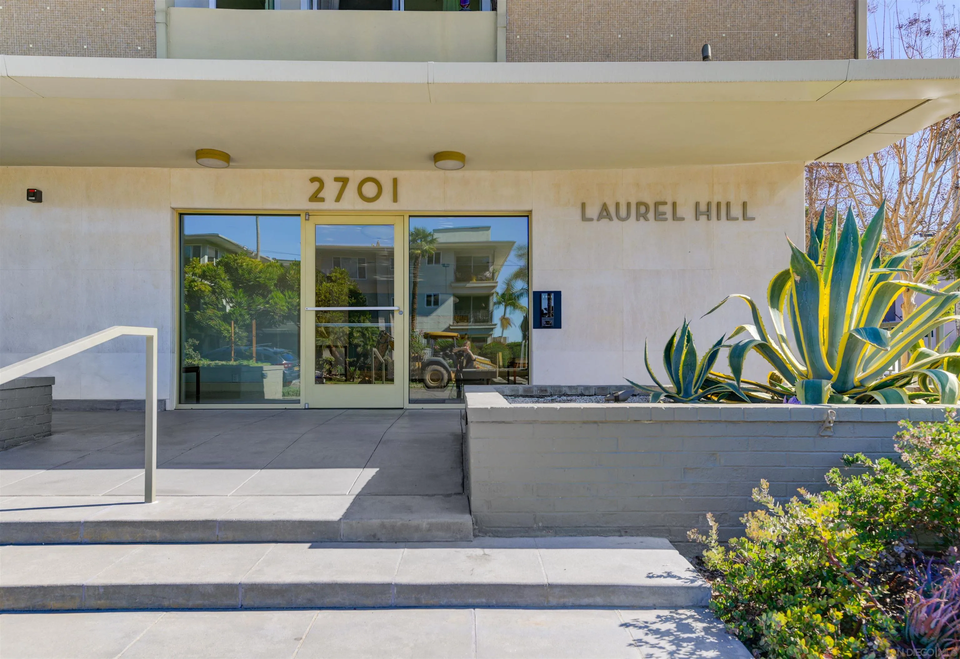 2701 2nd Ave Unit 107