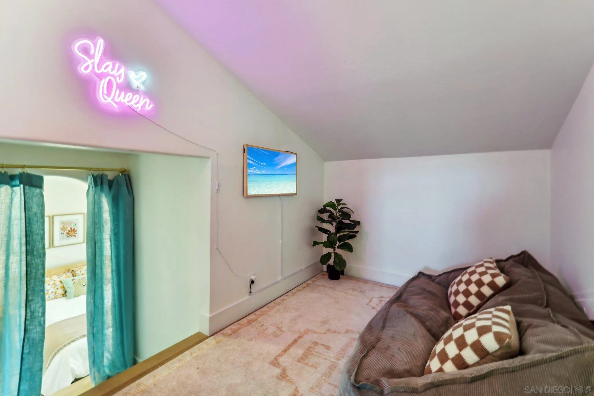 1766 Montgomery Dr