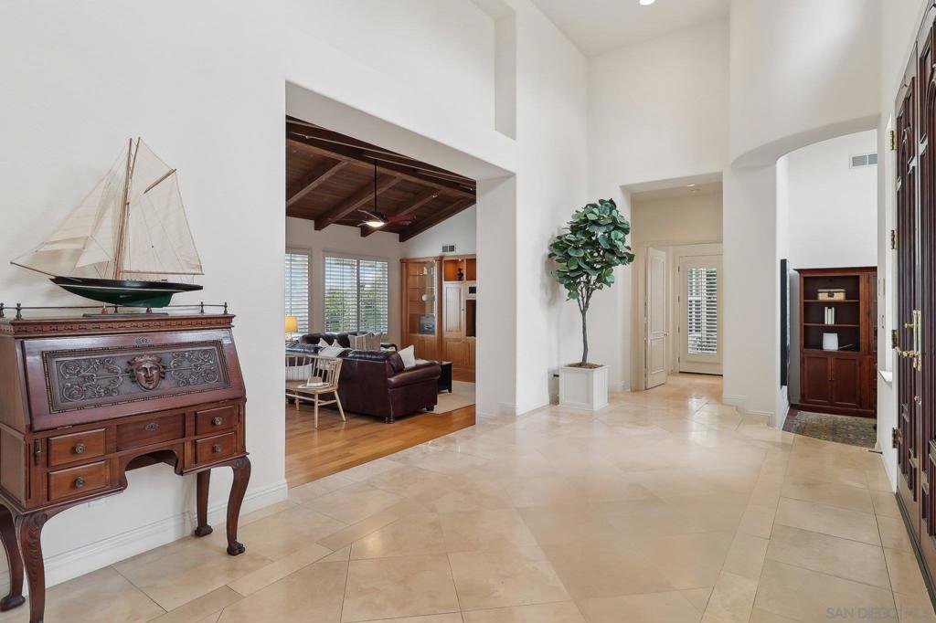 1612 Aryana Dr