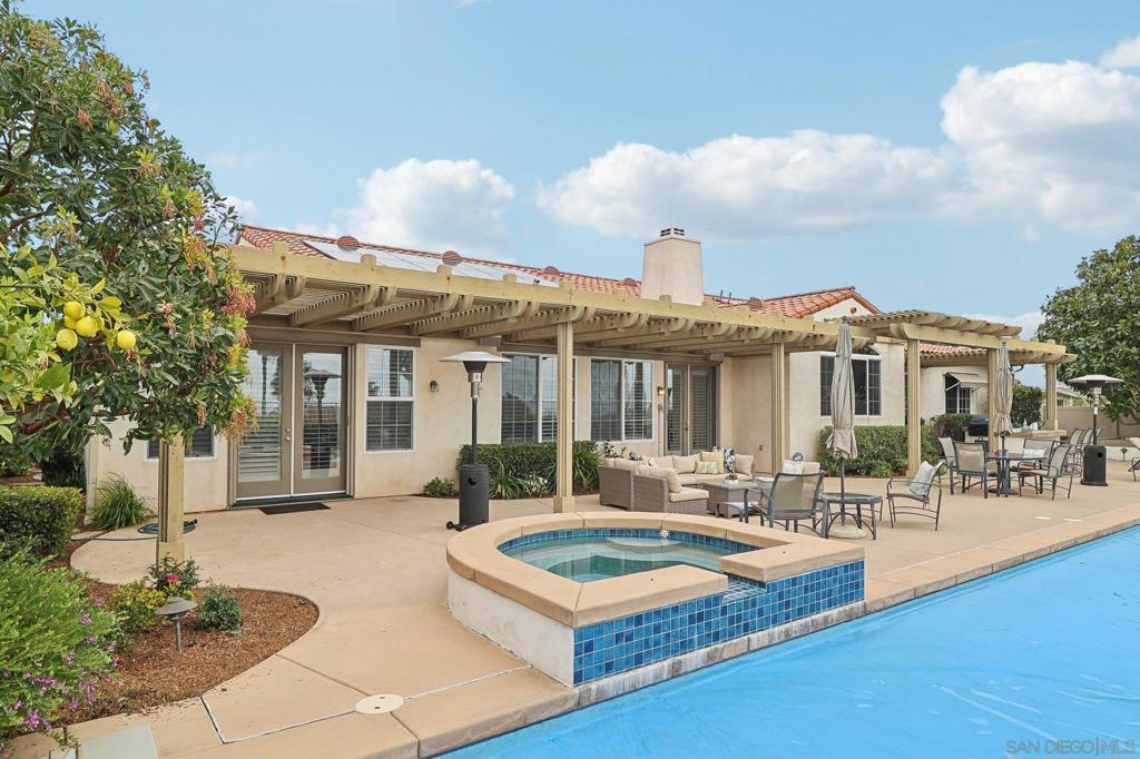 1612 Aryana Dr
