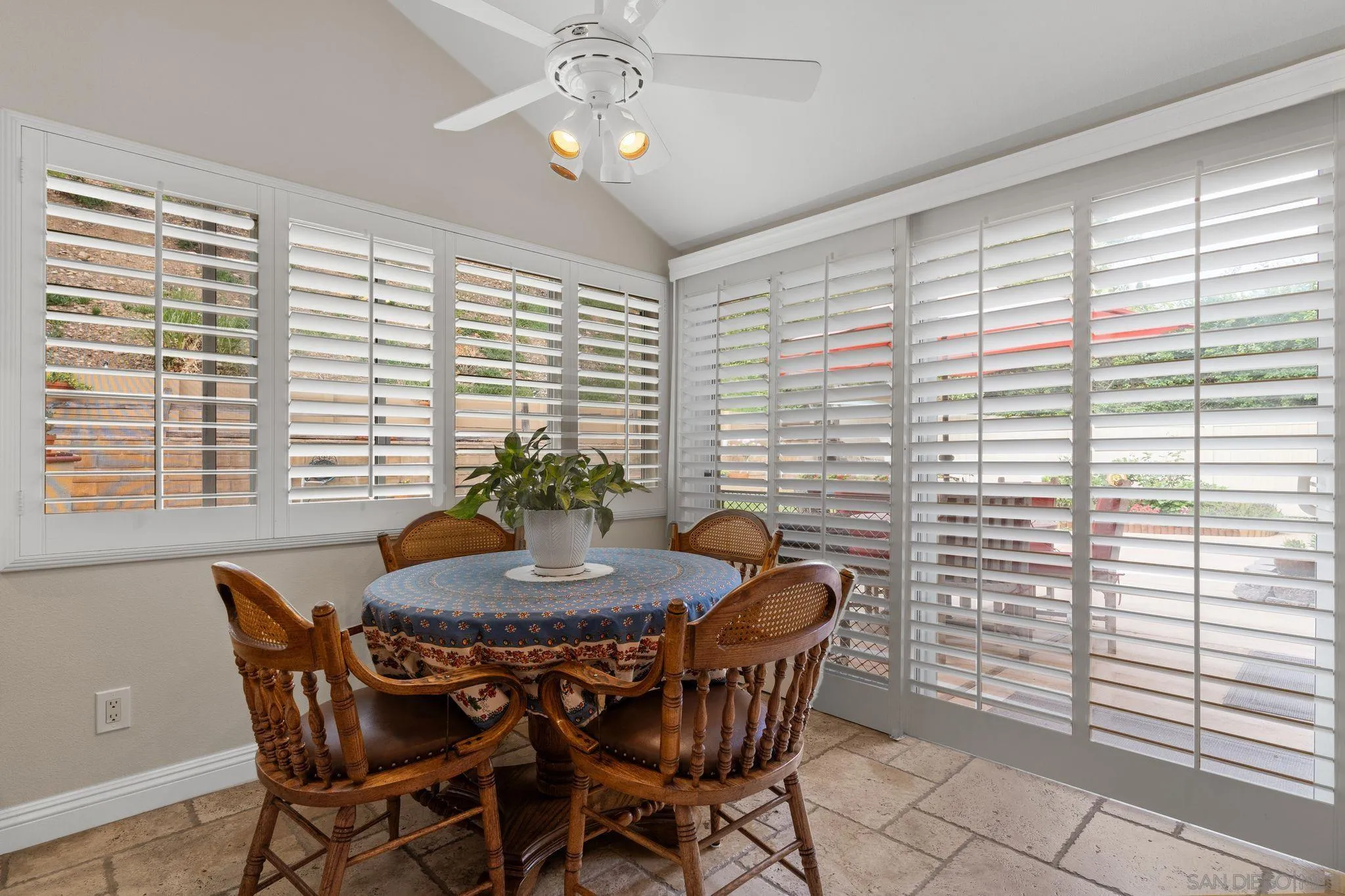 10670 Canyon Lake Dr