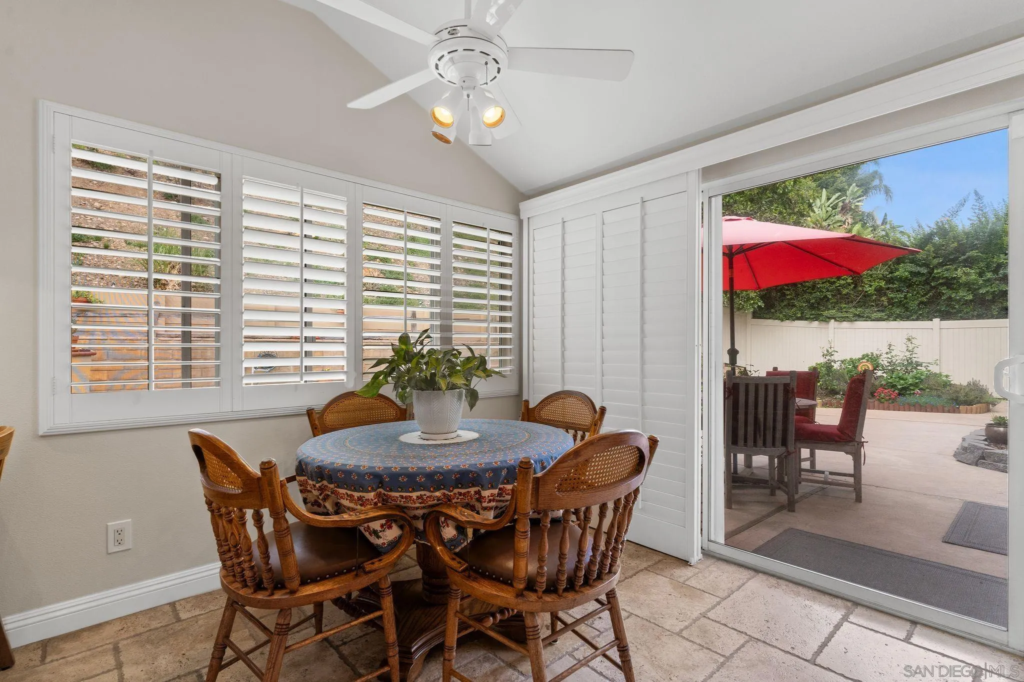 10670 Canyon Lake Dr