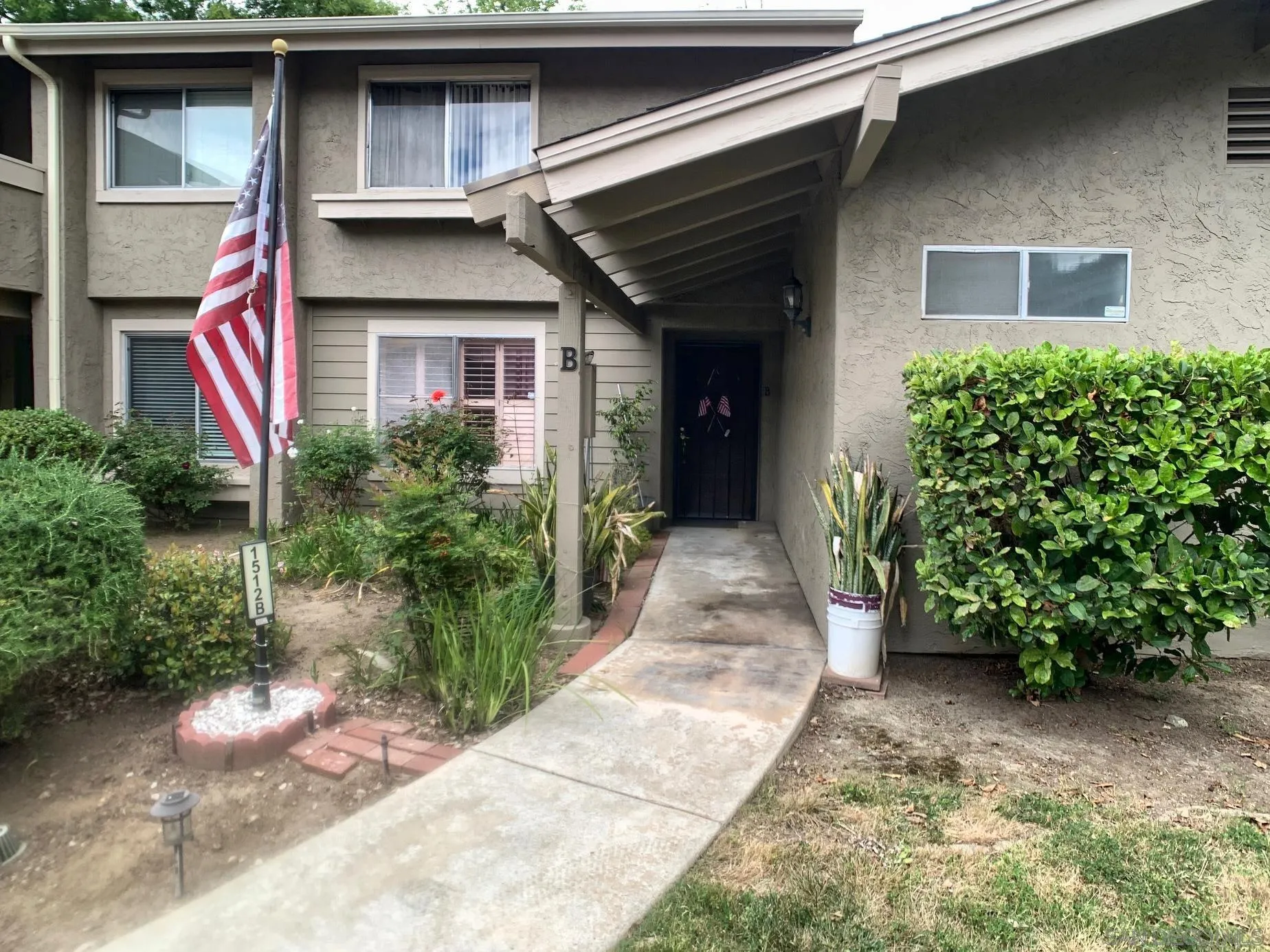 1512 Gustavo St Unit B