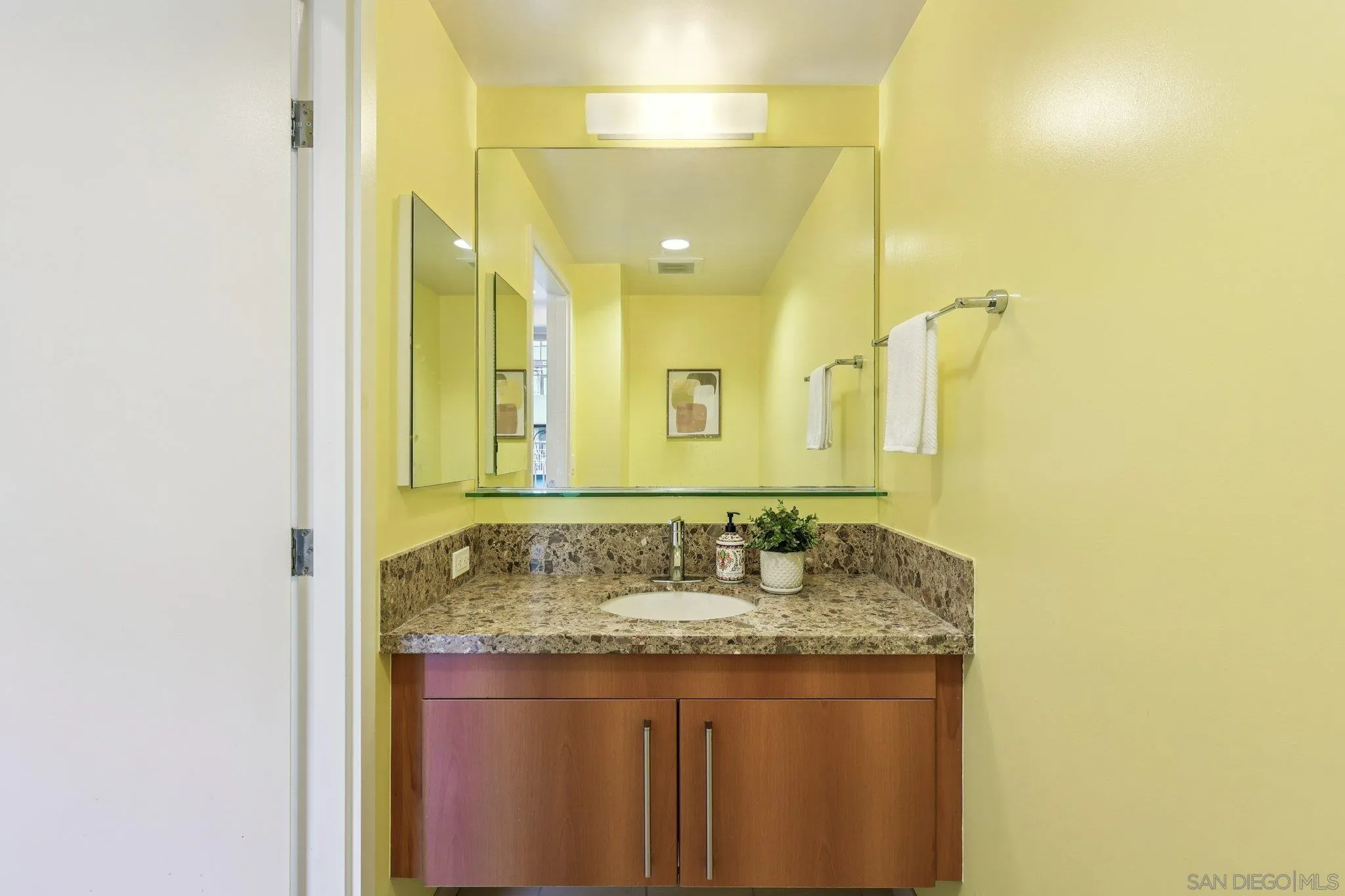 321 10th Ave Unit 509