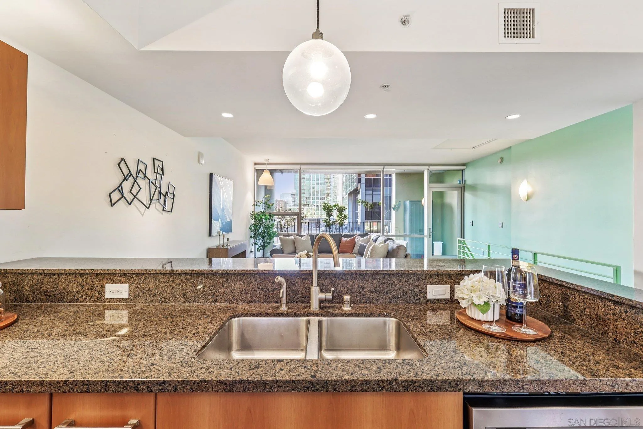 321 10th Ave Unit 509
