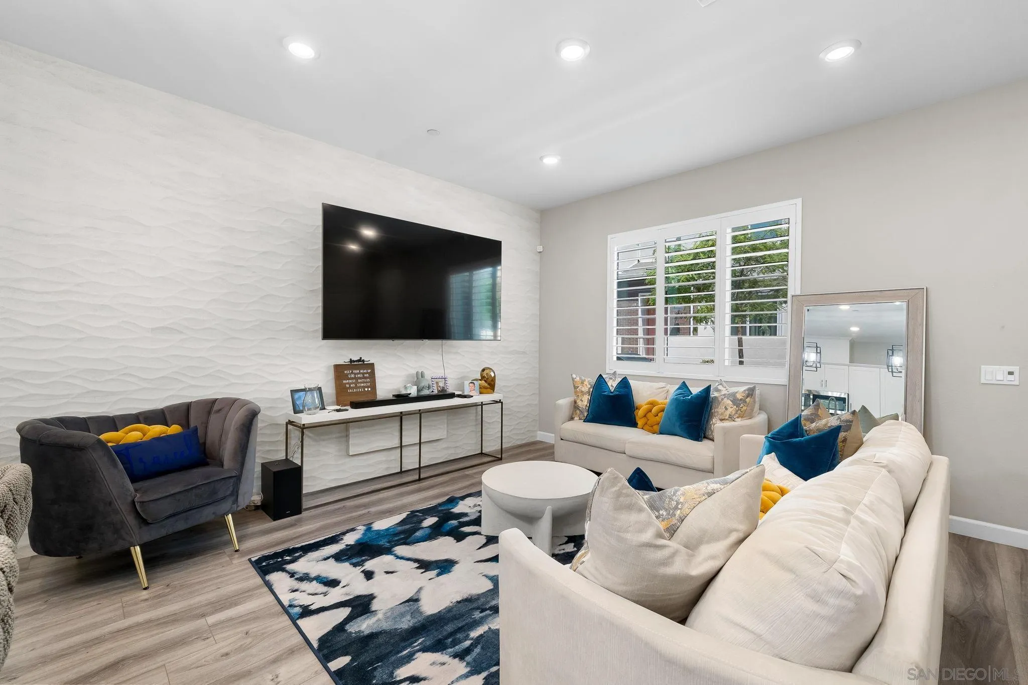2185 Bluestone Cir