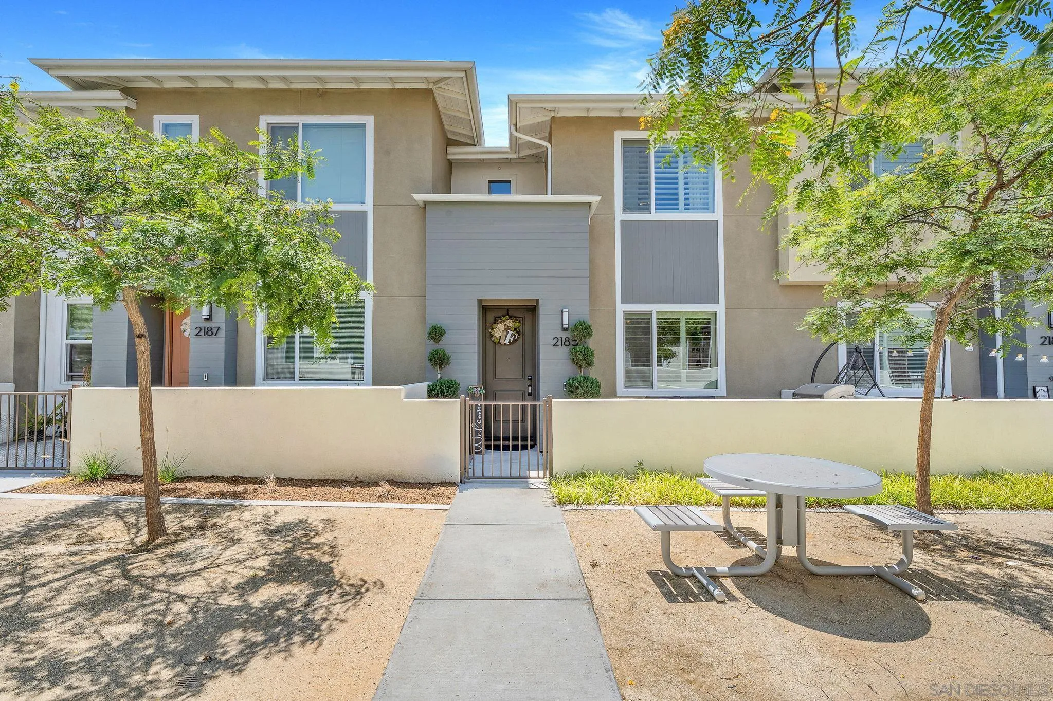 2185 Bluestone Cir