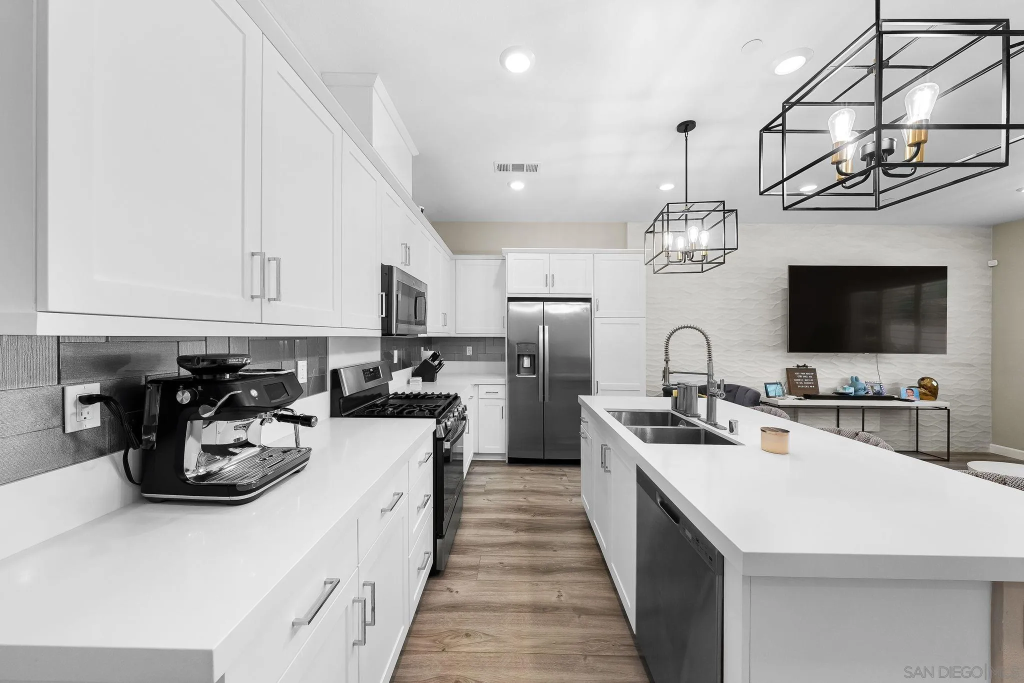 2185 Bluestone Cir