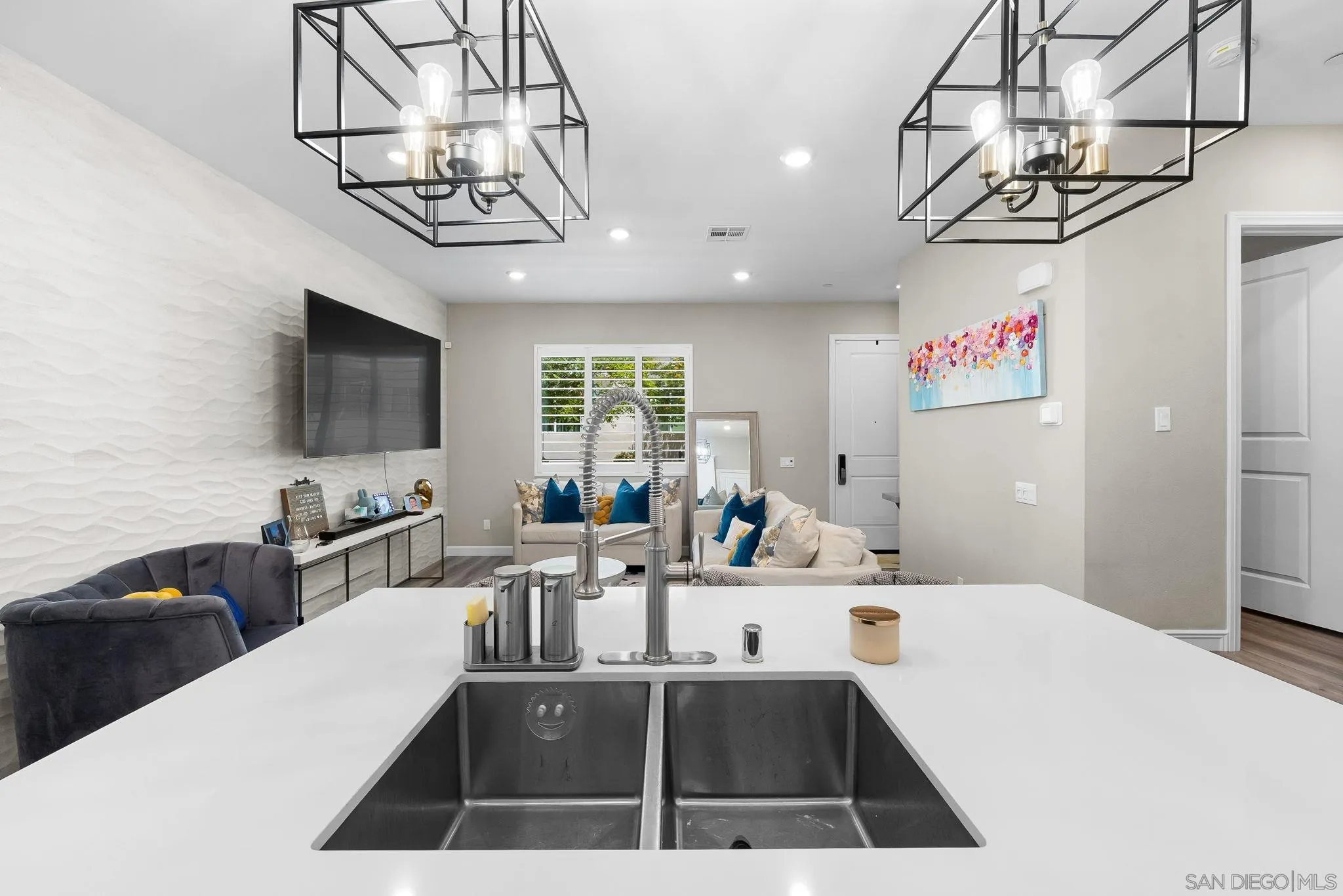 2185 Bluestone Cir
