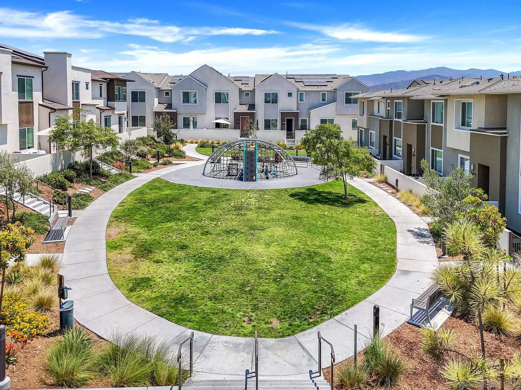 2185 Bluestone Cir