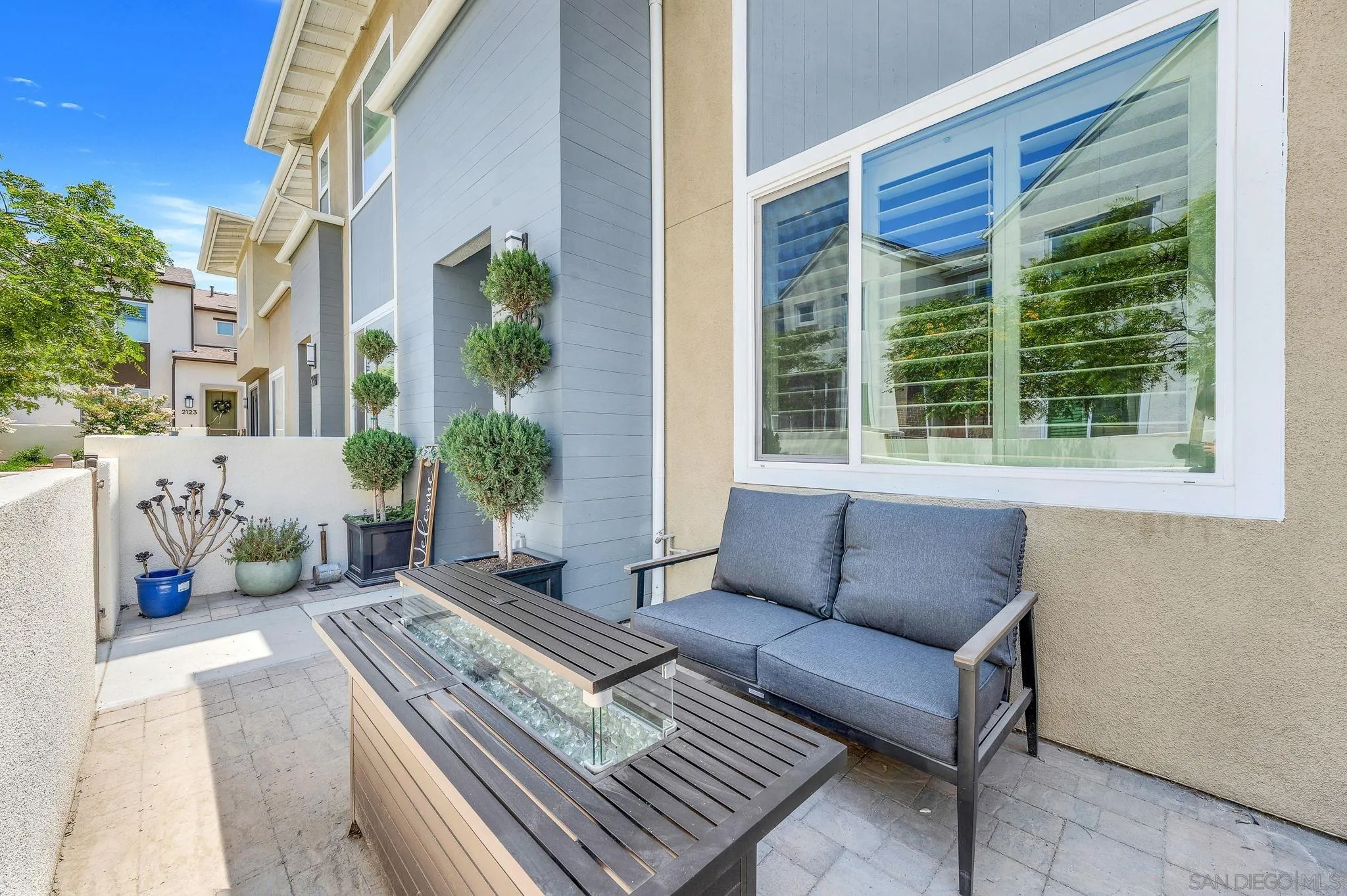 2185 Bluestone Cir