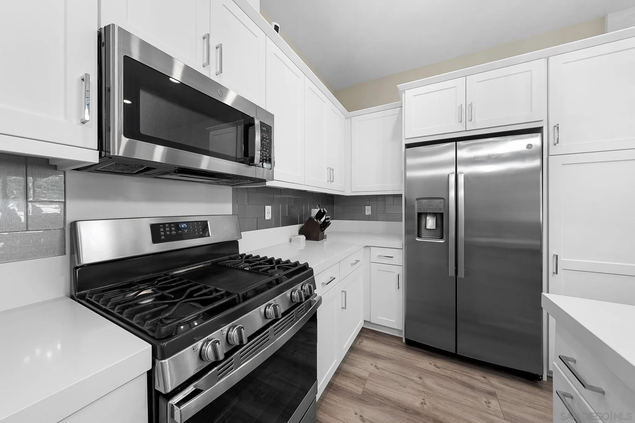 2185 Bluestone Cir