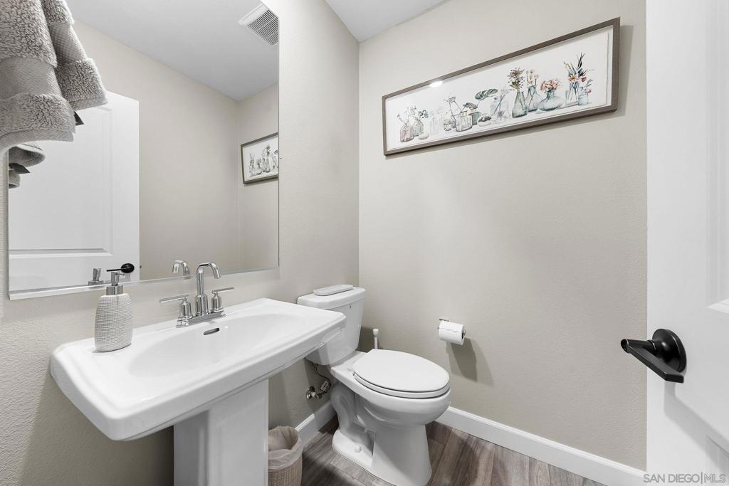 2185 Bluestone Cir