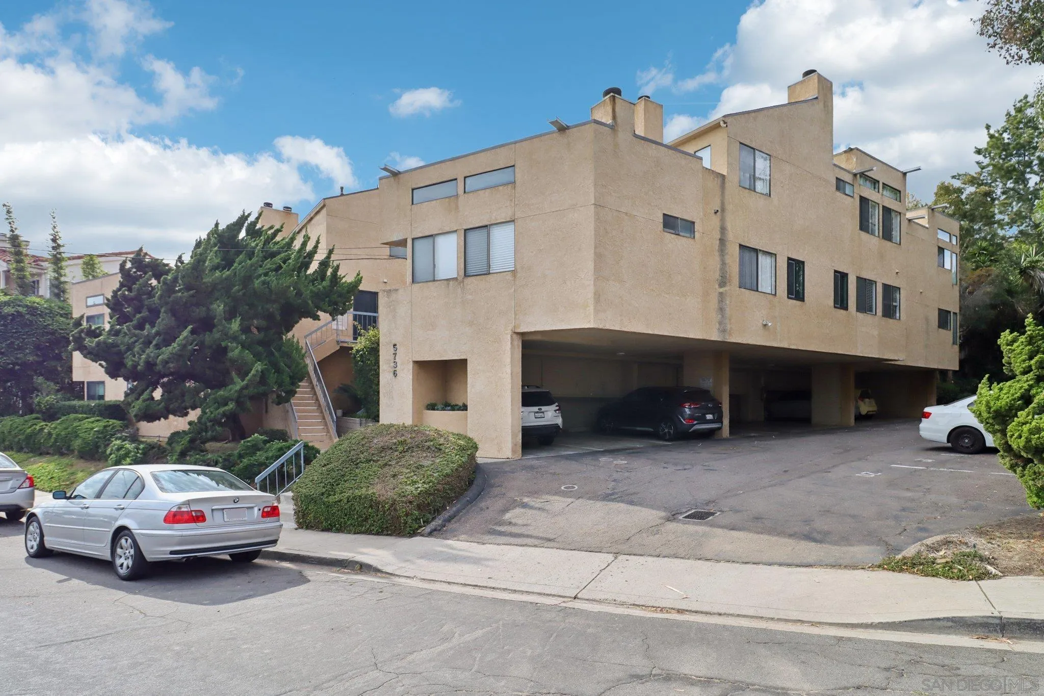 5736 Lauretta St Unit 2