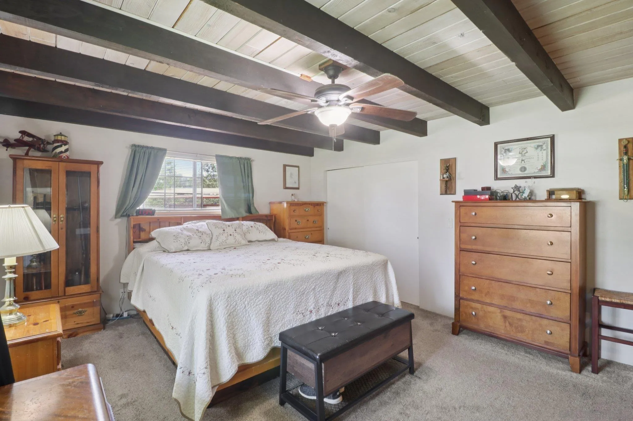 2162 Montecito Rd