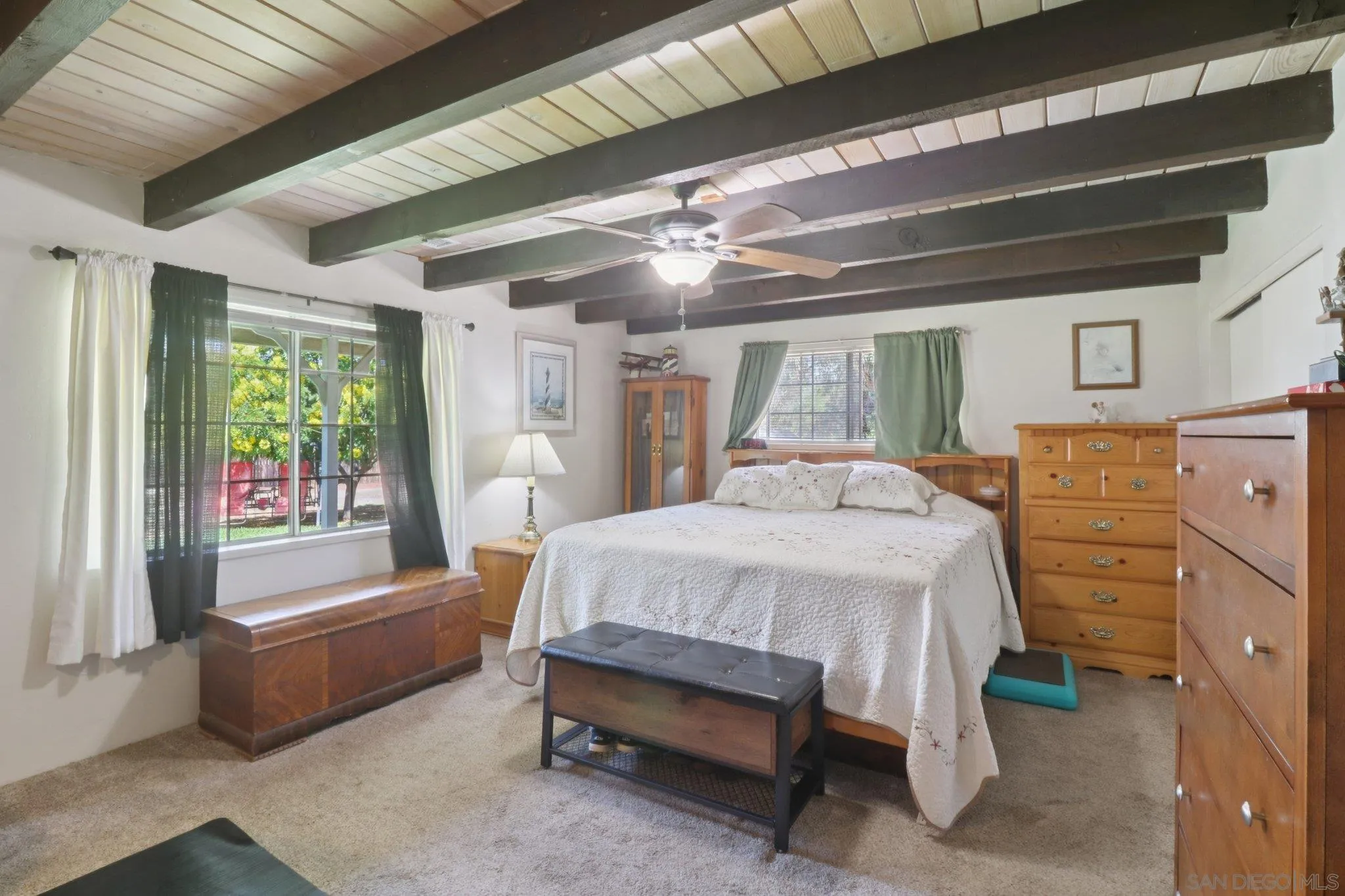 2162 Montecito Rd
