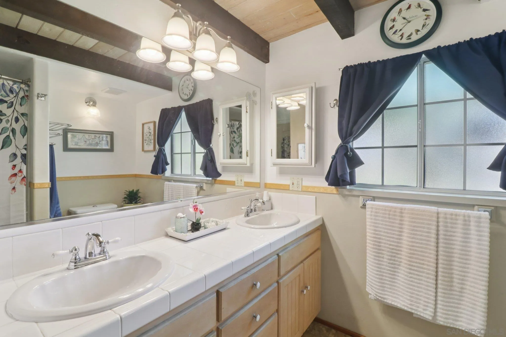 2162 Montecito Rd
