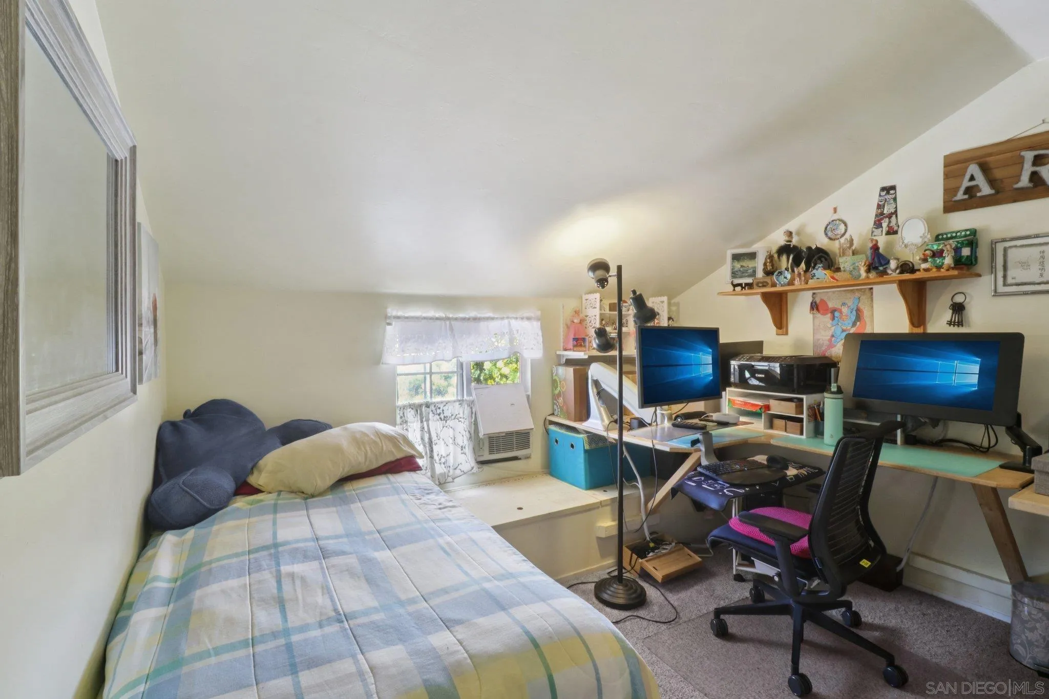 2162 Montecito Rd