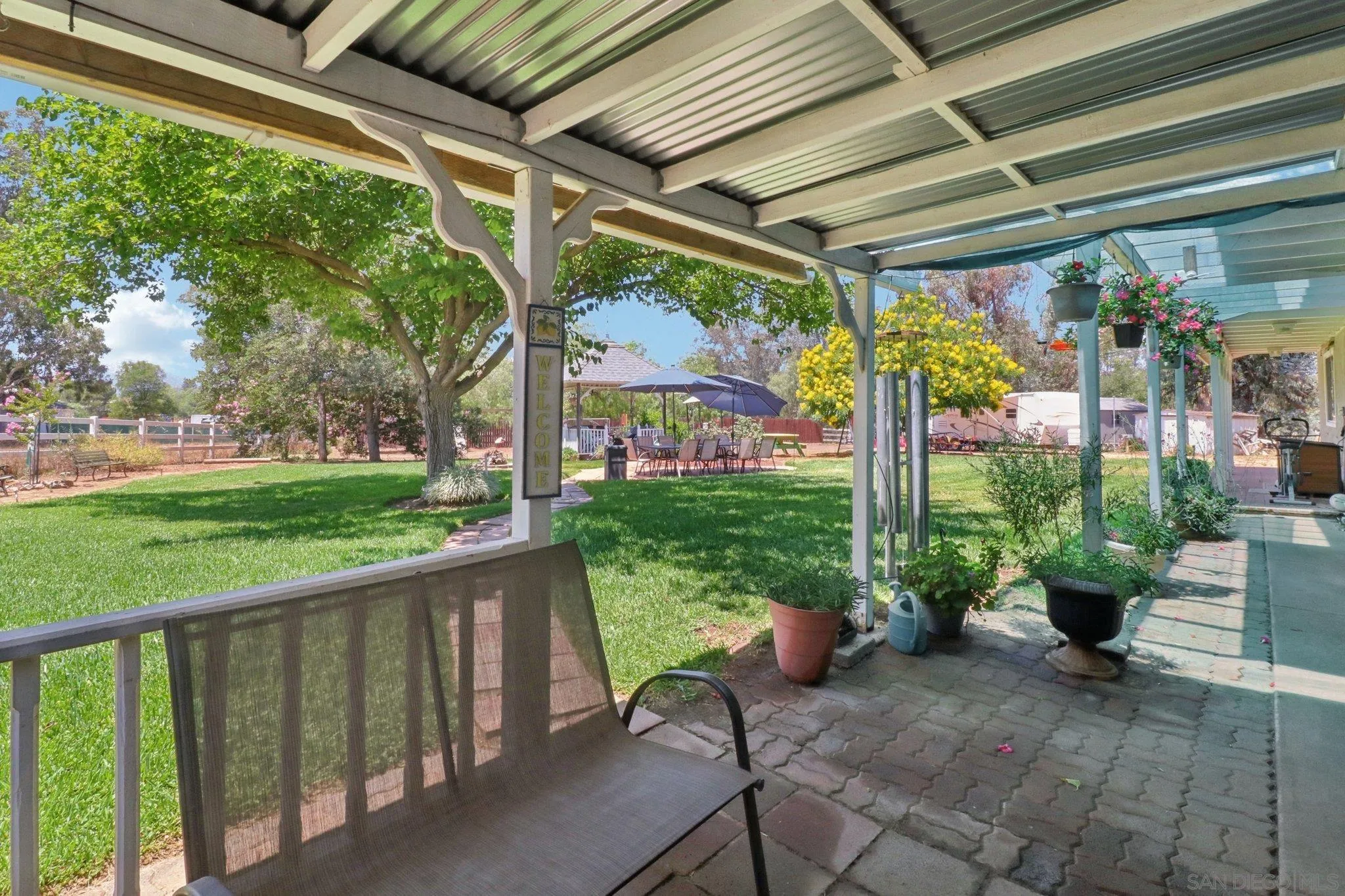 2162 Montecito Rd