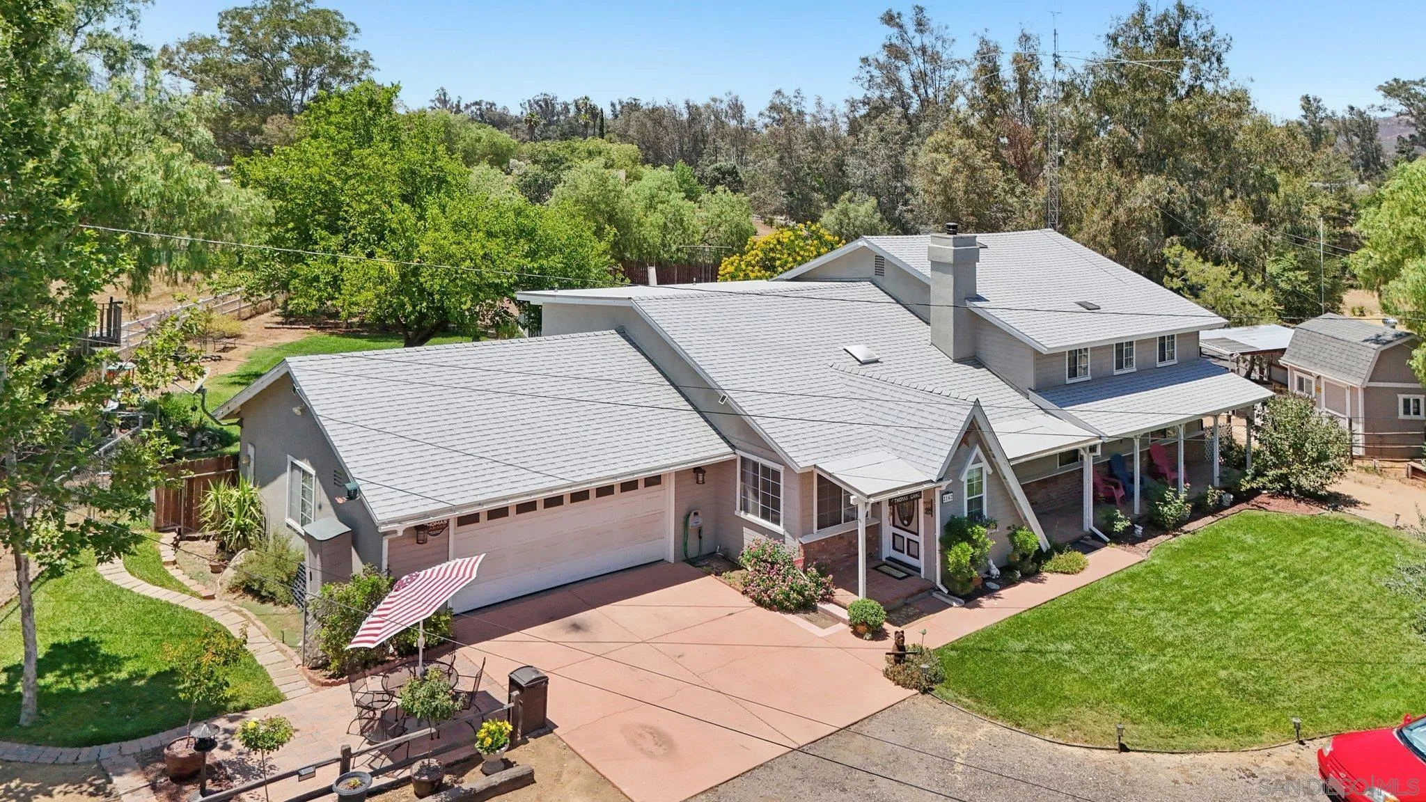 2162 Montecito Rd