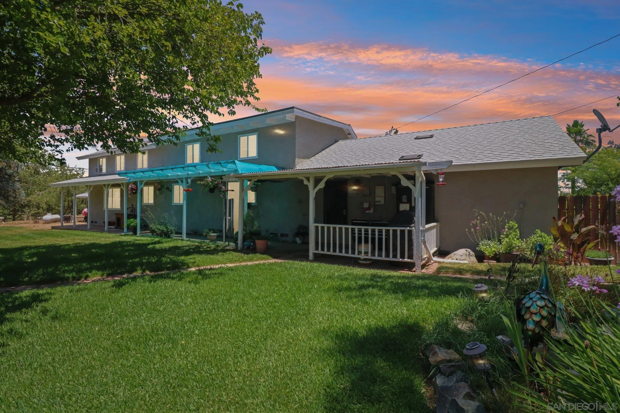 2162 Montecito Rd
