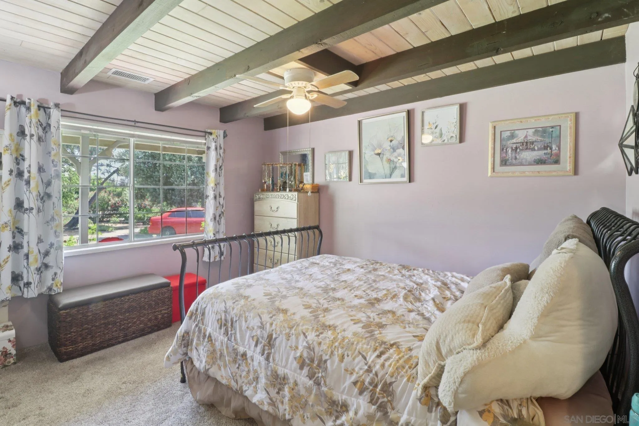 2162 Montecito Rd