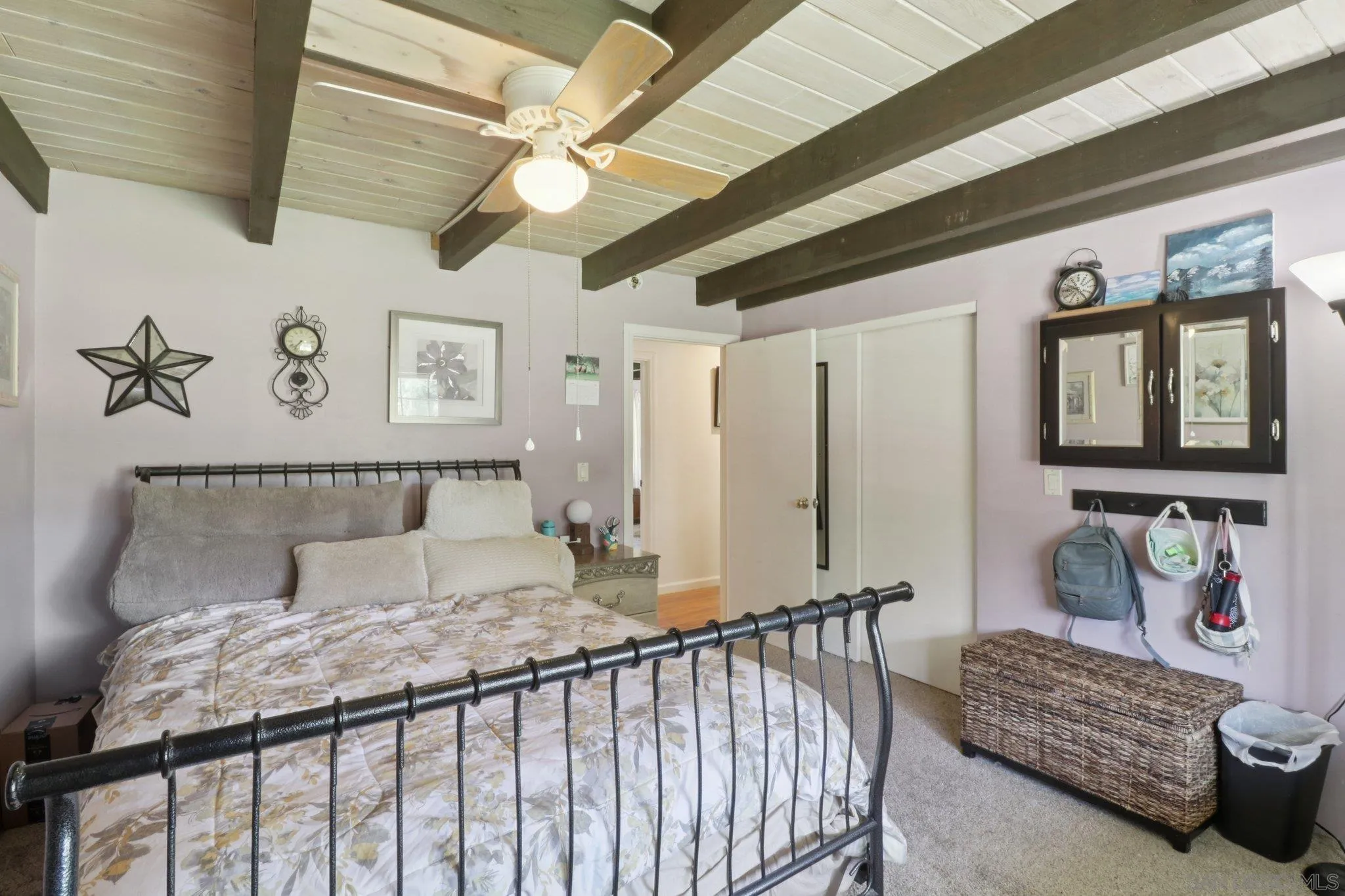 2162 Montecito Rd