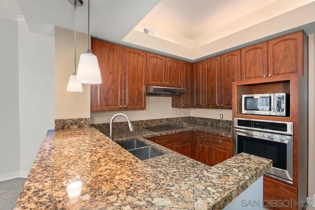 650 Columbia St Unit 211