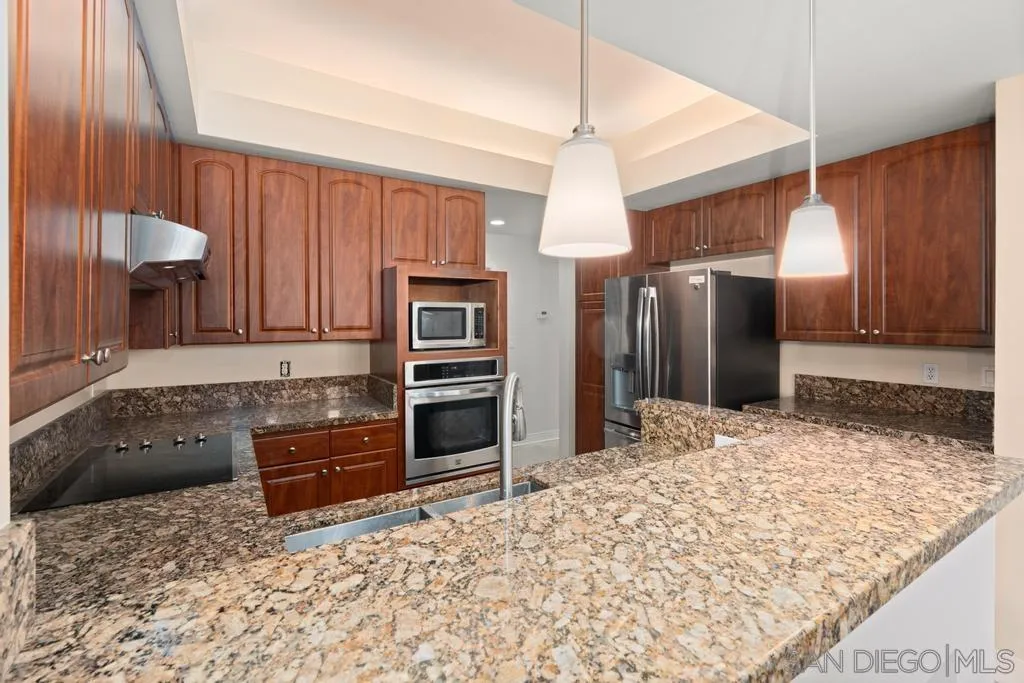 650 Columbia St Unit 211
