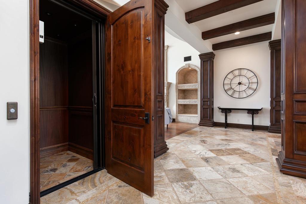 7809 Coconut Grove Court