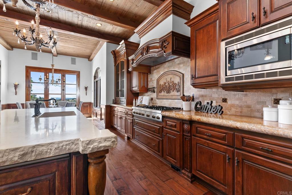 7809 Coconut Grove Court