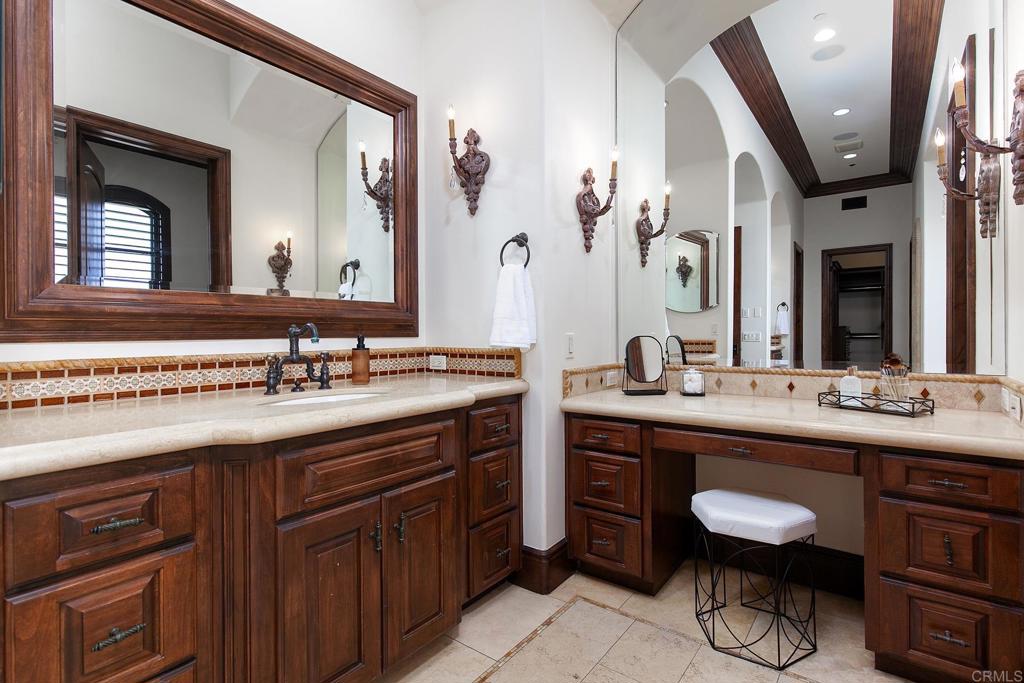 7809 Coconut Grove Court
