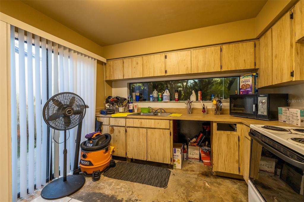 624 GOLDEN SUNSHINE CIR