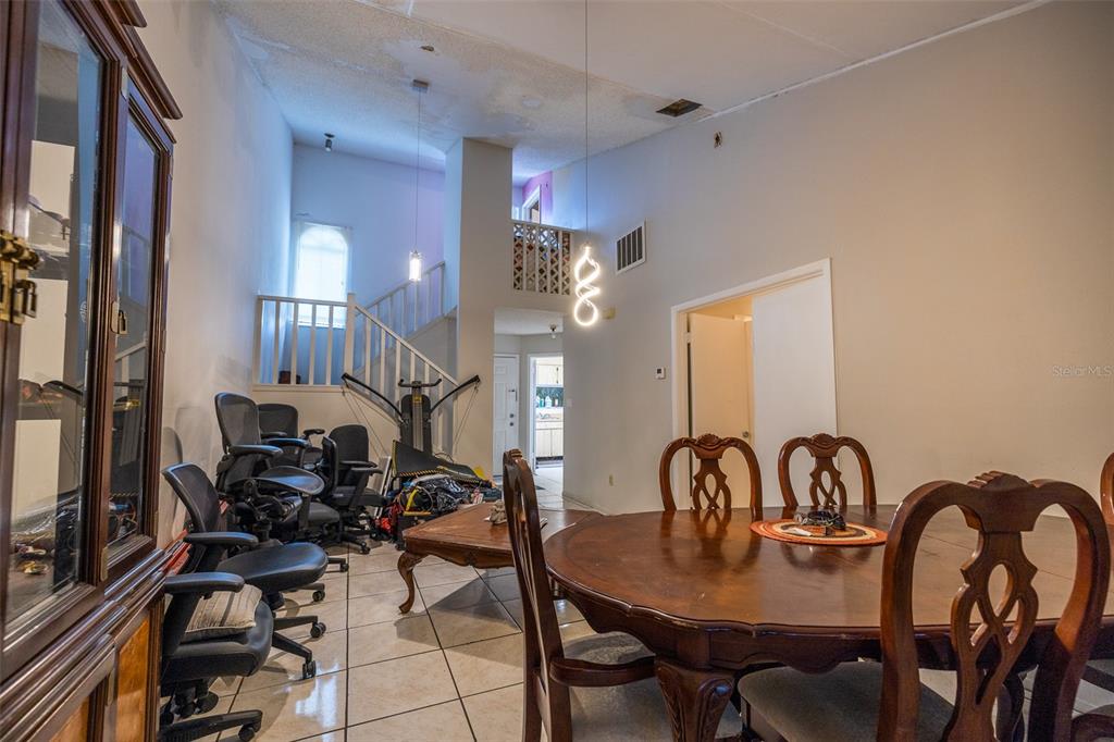 624 GOLDEN SUNSHINE CIR