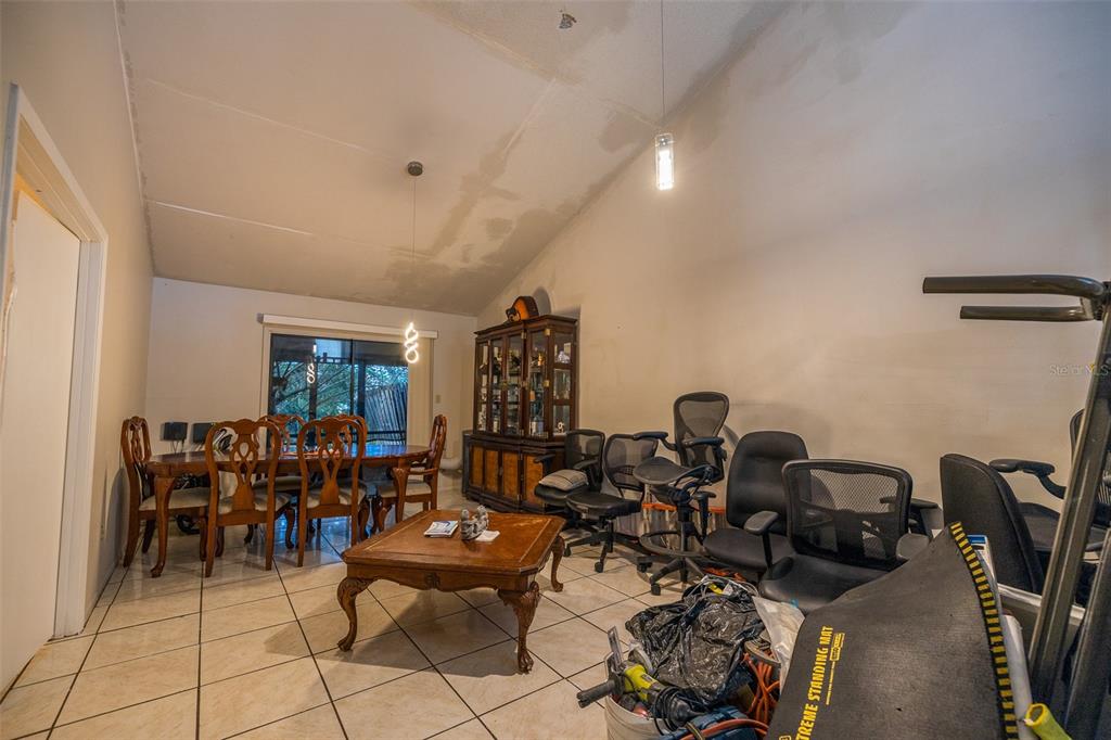 624 GOLDEN SUNSHINE CIR