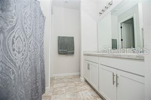 156 ARLINGTON SQUARE CT