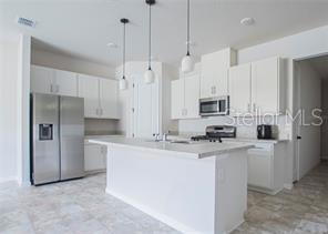 156 ARLINGTON SQUARE CT