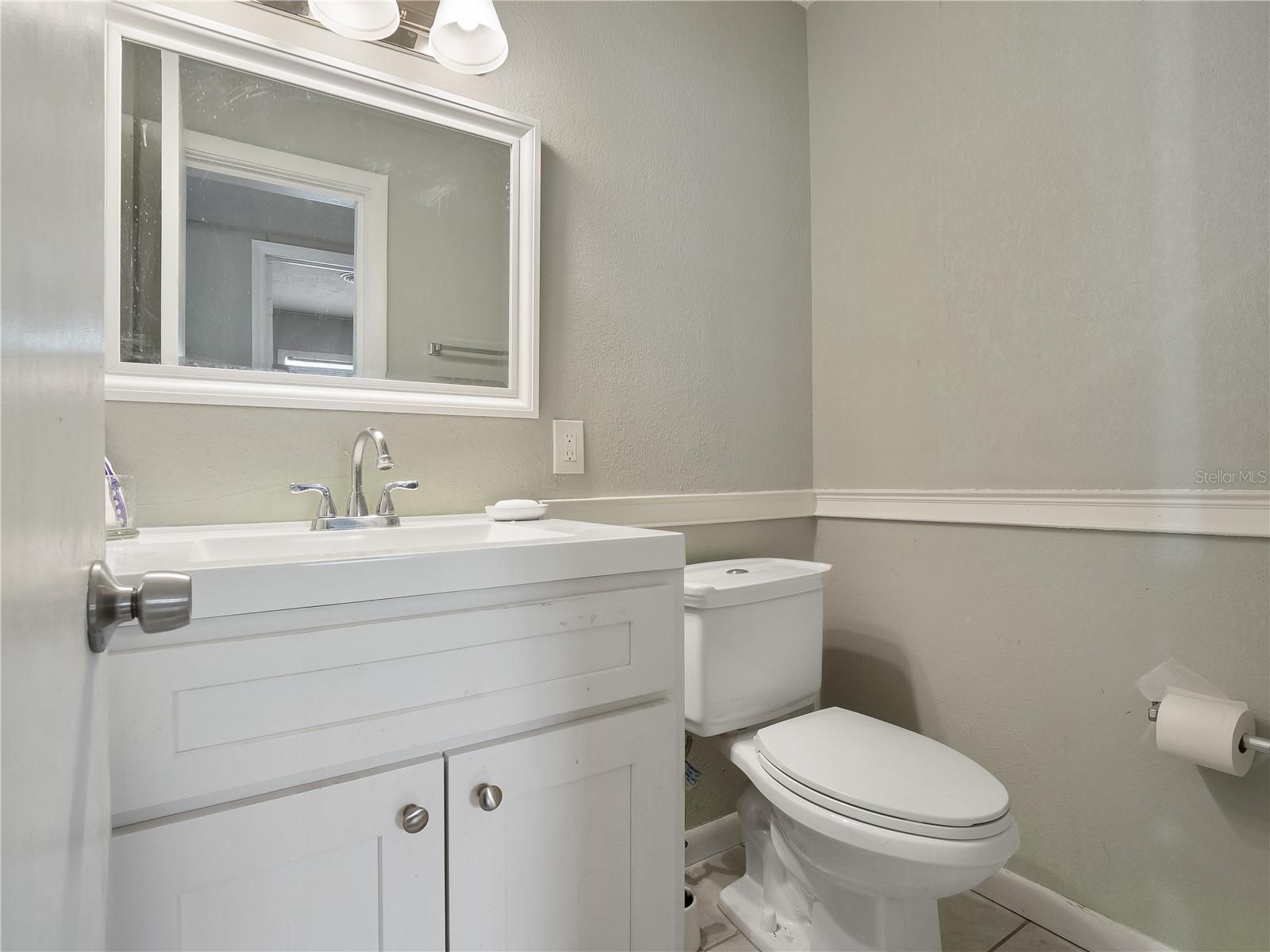 745 HILLVIEW DR #745