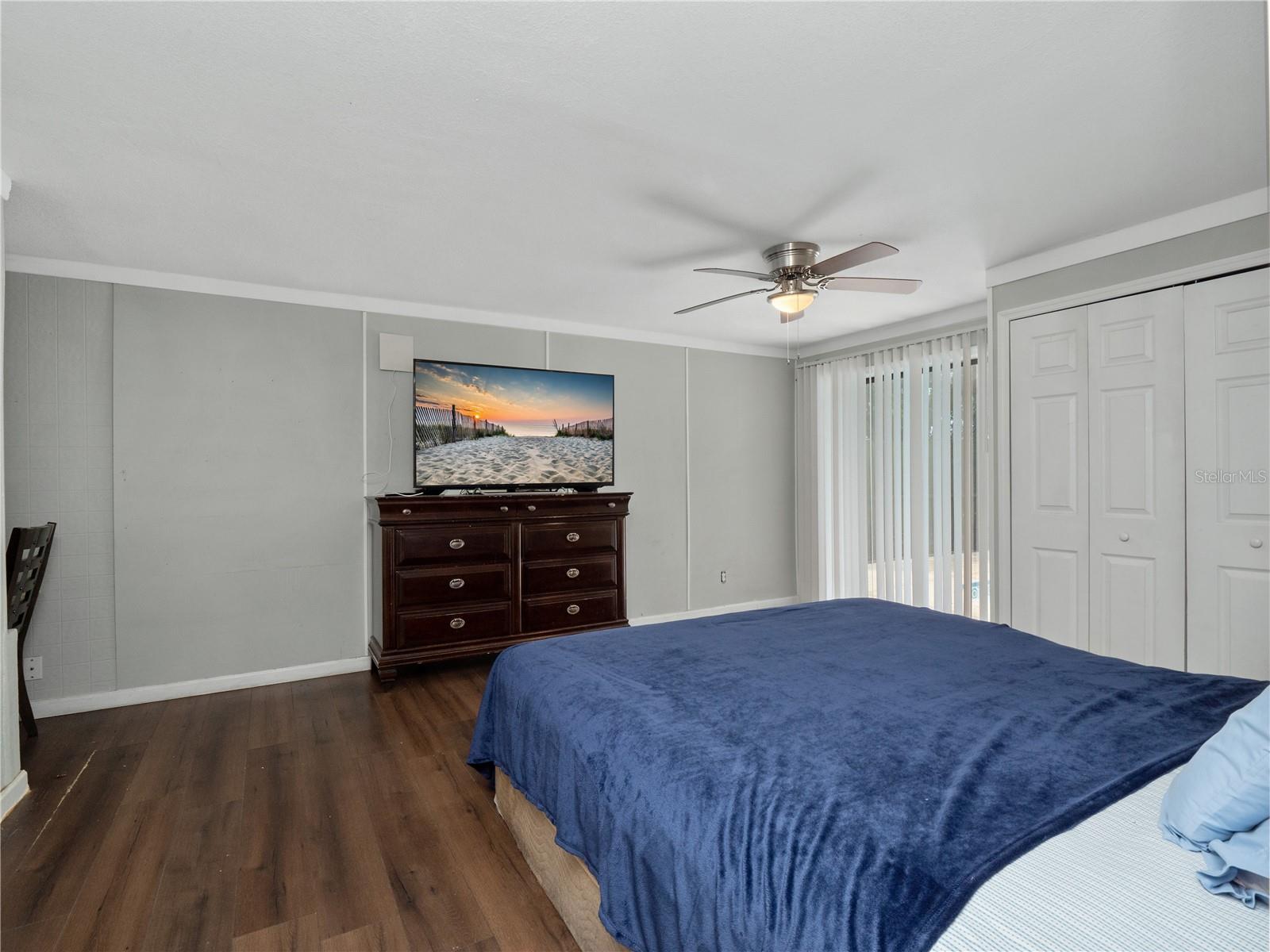 745 HILLVIEW DR #745