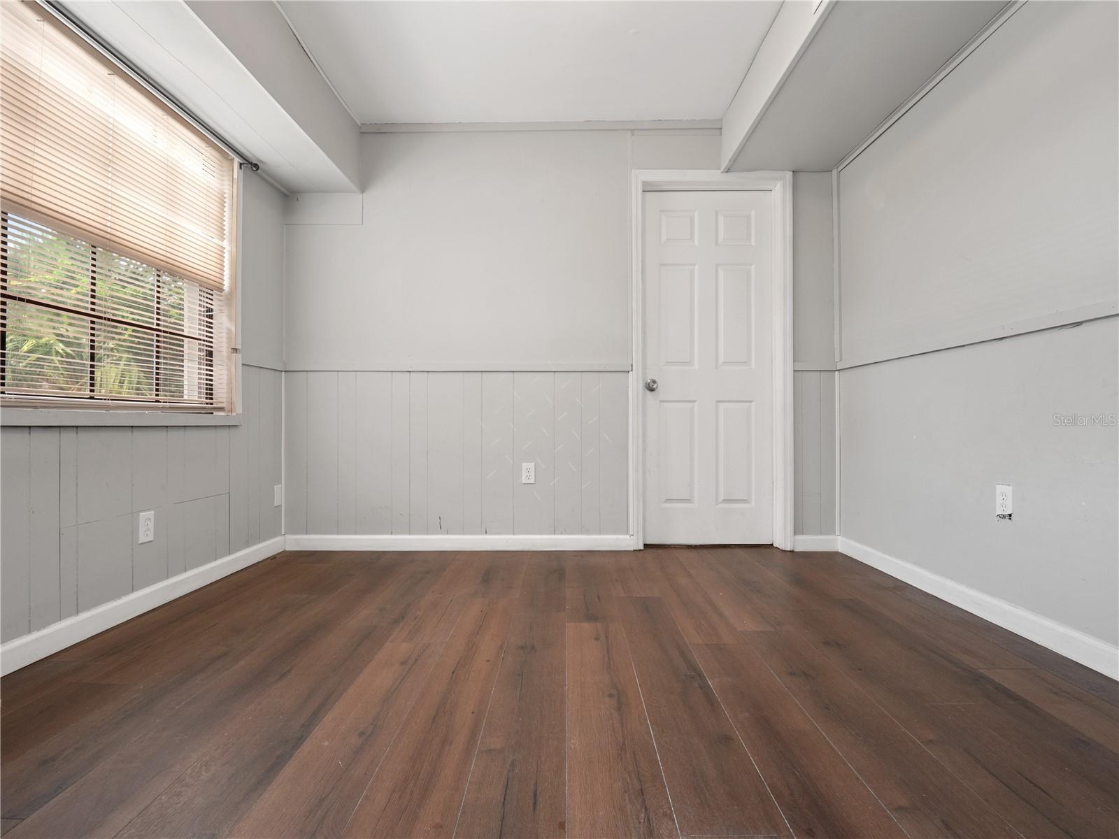 745 HILLVIEW DR #745