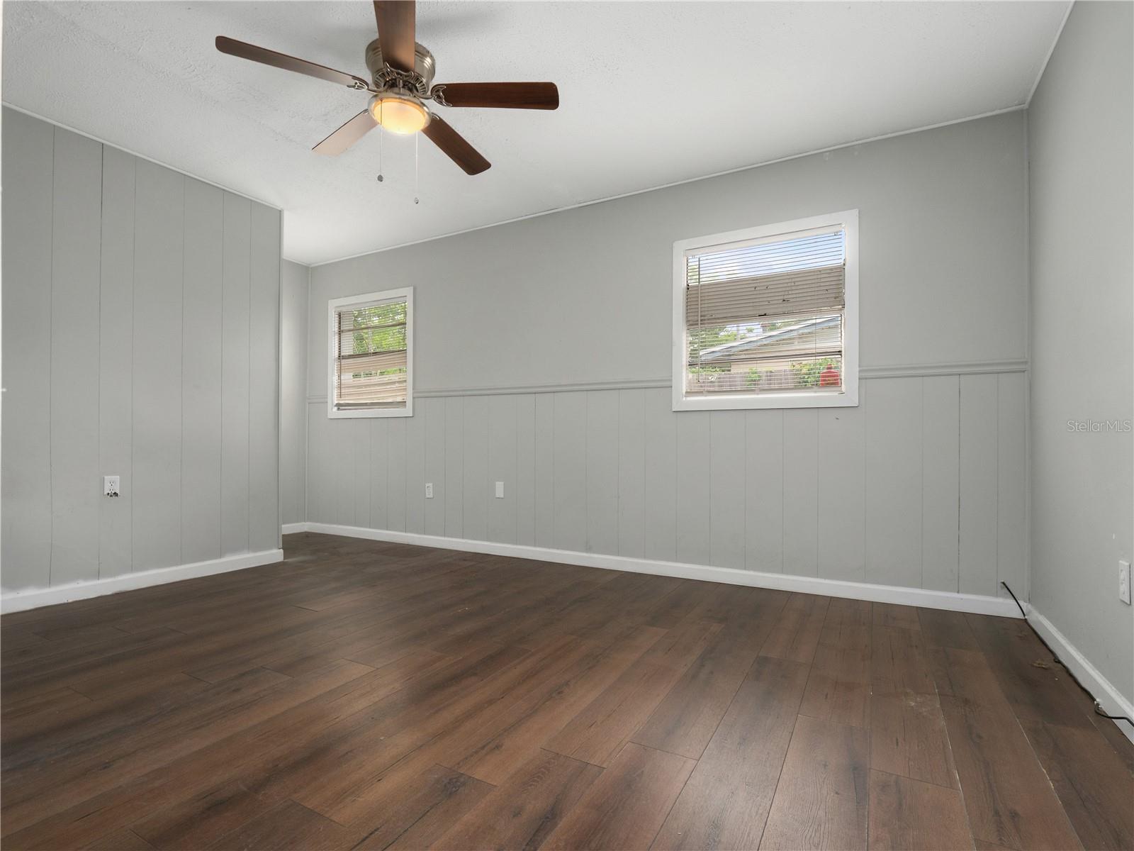 745 HILLVIEW DR #745