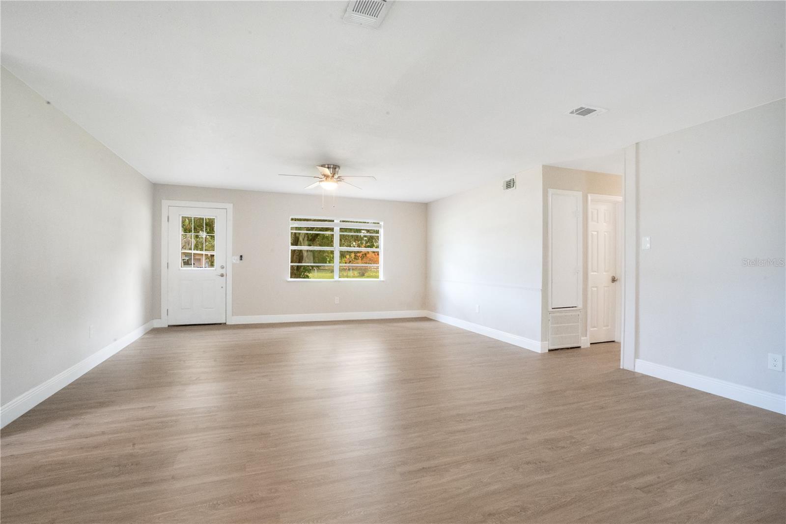 151 W CONNECTICUT AVE