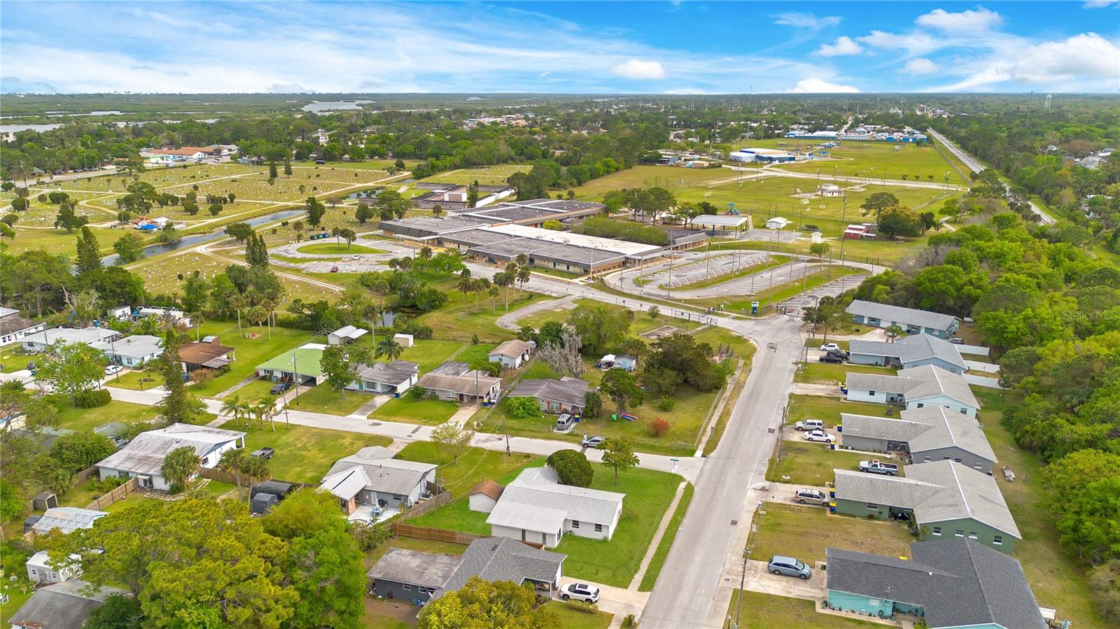 151 W CONNECTICUT AVE