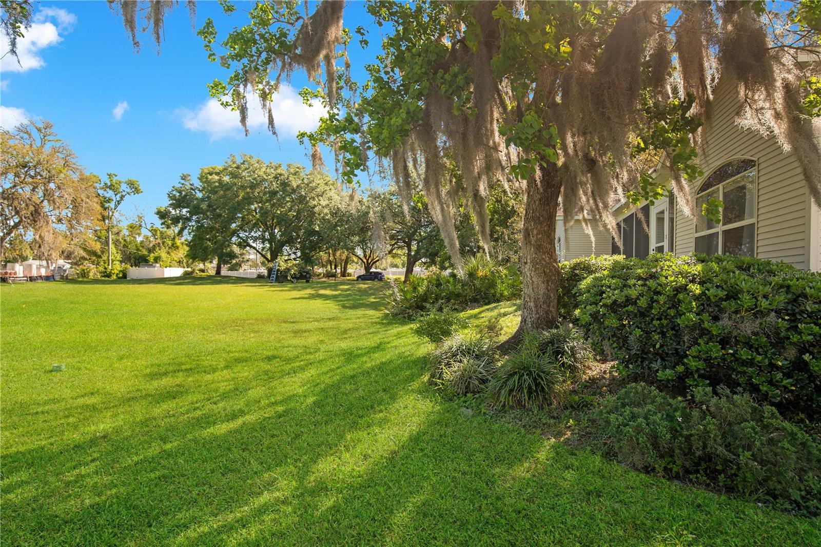 2149 SHERWOOD FOREST DR