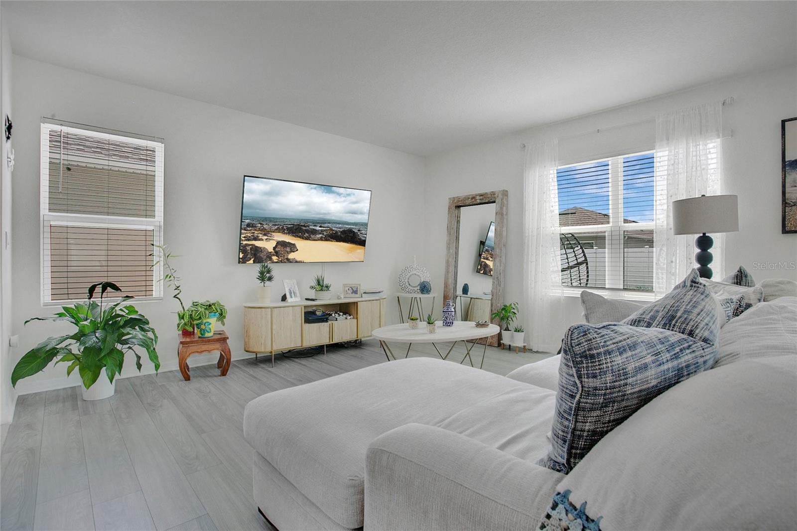 2834 COMMON CRANE CT