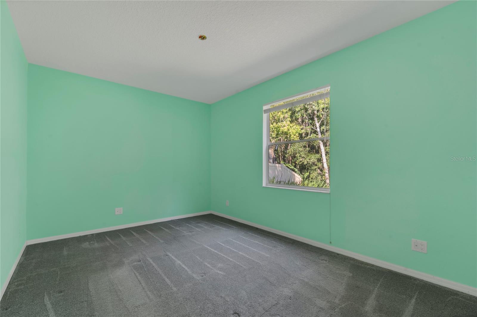 27045 SILVERLEAF WAY