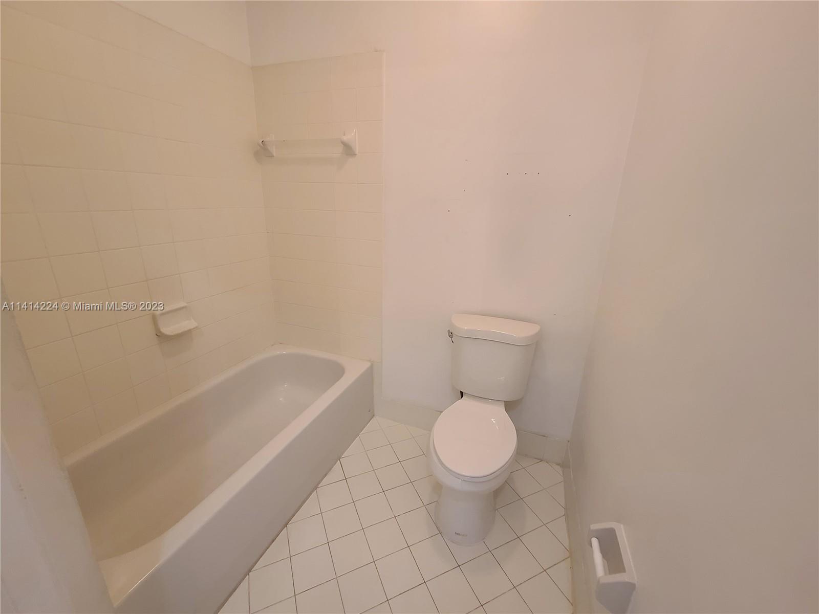 1174 NE 32nd Ter # 0