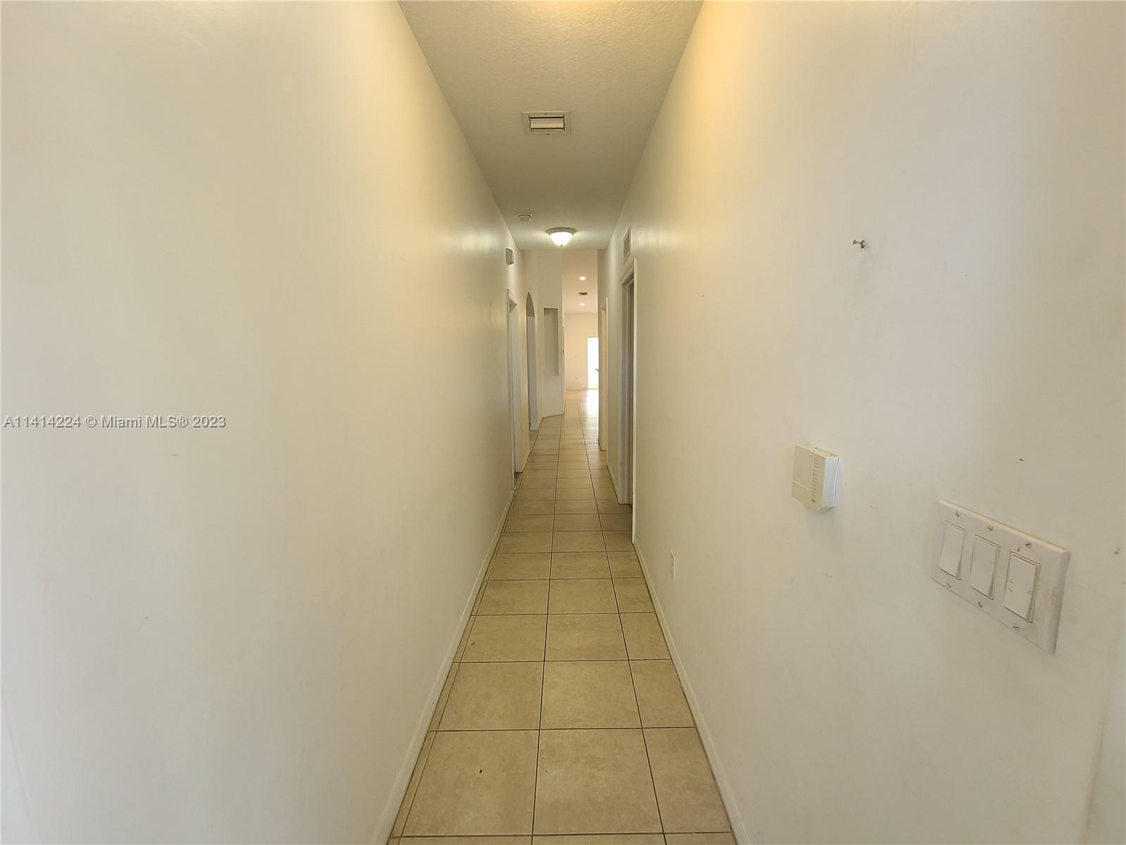 1174 NE 32nd Ter # 0