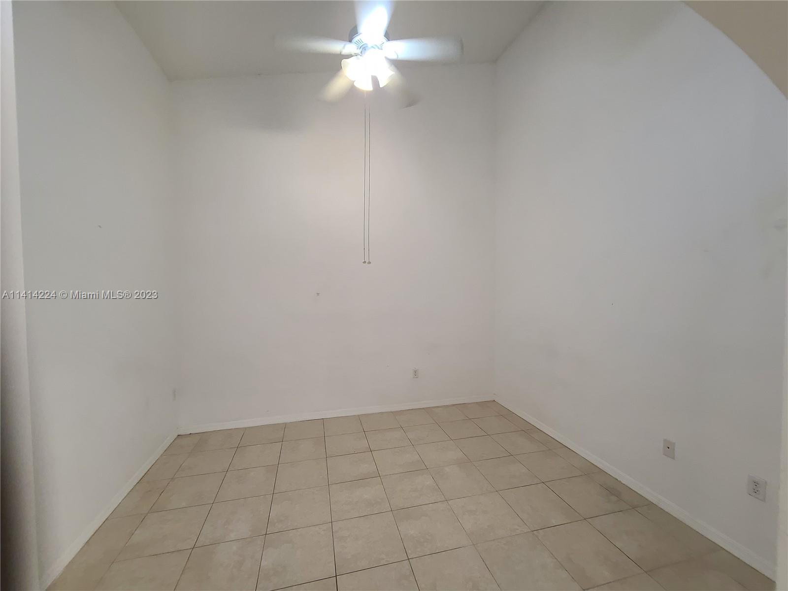 1174 NE 32nd Ter # 0