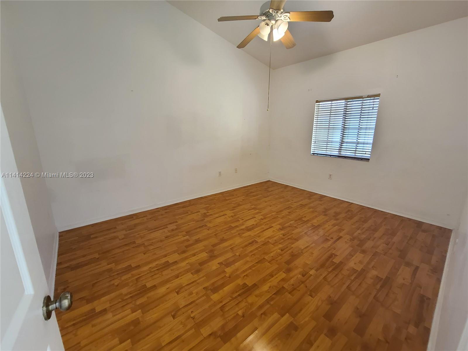 1174 NE 32nd Ter # 0